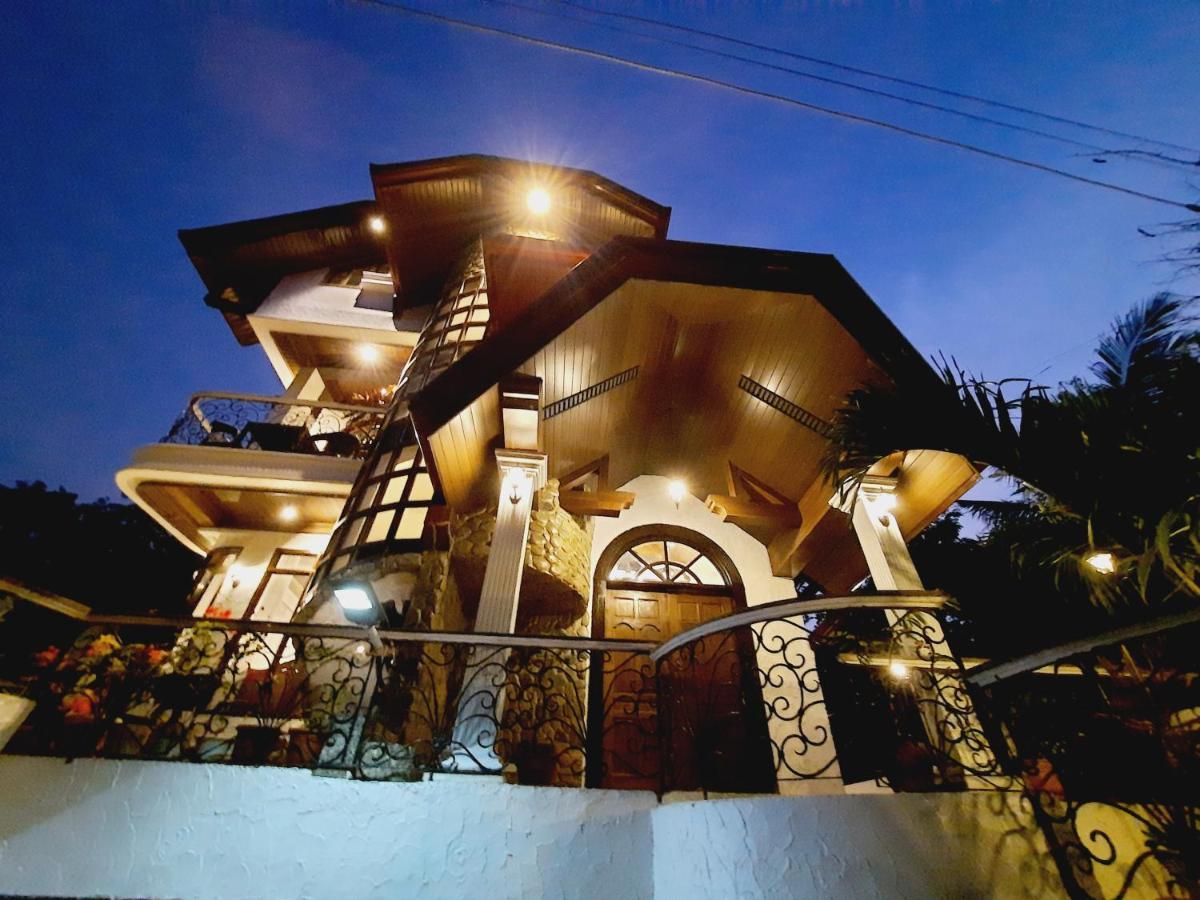 El Castillo Bed And Breakfast Angono Exteriér fotografie