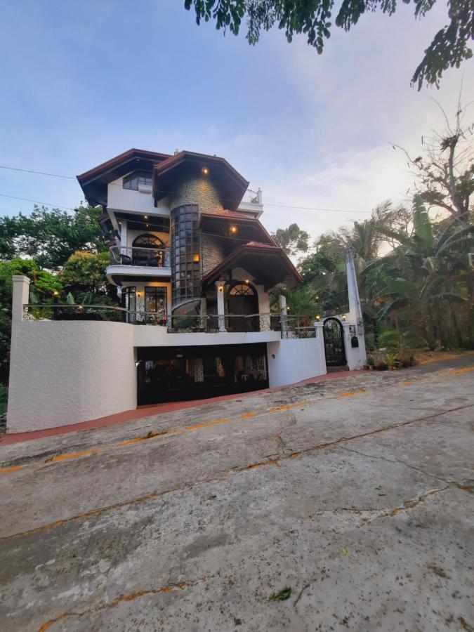 El Castillo Bed And Breakfast Angono Exteriér fotografie