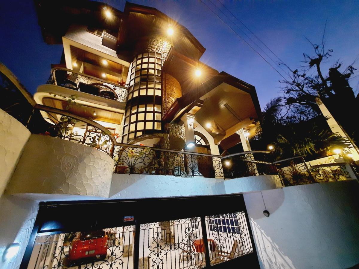 El Castillo Bed And Breakfast Angono Exteriér fotografie