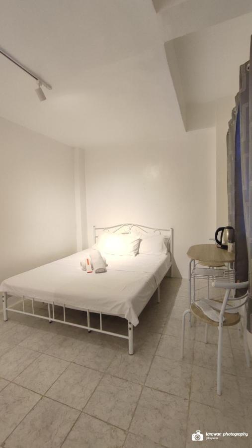 El Castillo Bed And Breakfast Angono Exteriér fotografie