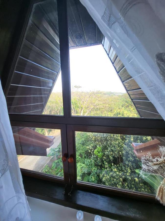 El Castillo Bed And Breakfast Angono Exteriér fotografie